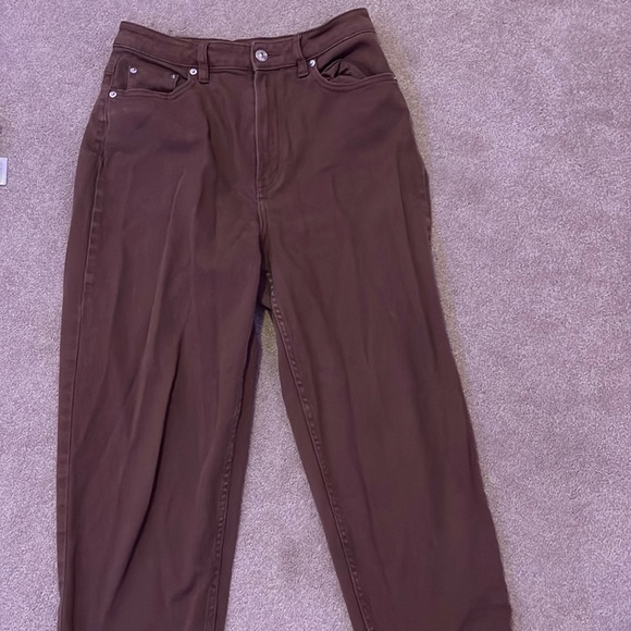brown jeans, us size 6, straight leg pants, 98% cotton 2% elastane - Picture 1 of 1